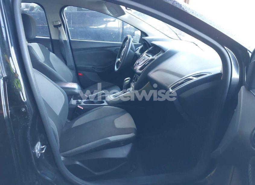 Photo 5 of 2012 Ford Focus SE (VIN 1FAHP3F24CL380932)