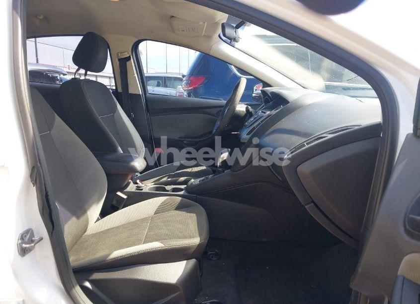 Photo 5 of 2012 Ford Focus SE (VIN 1FAHP3F24CL381854)
