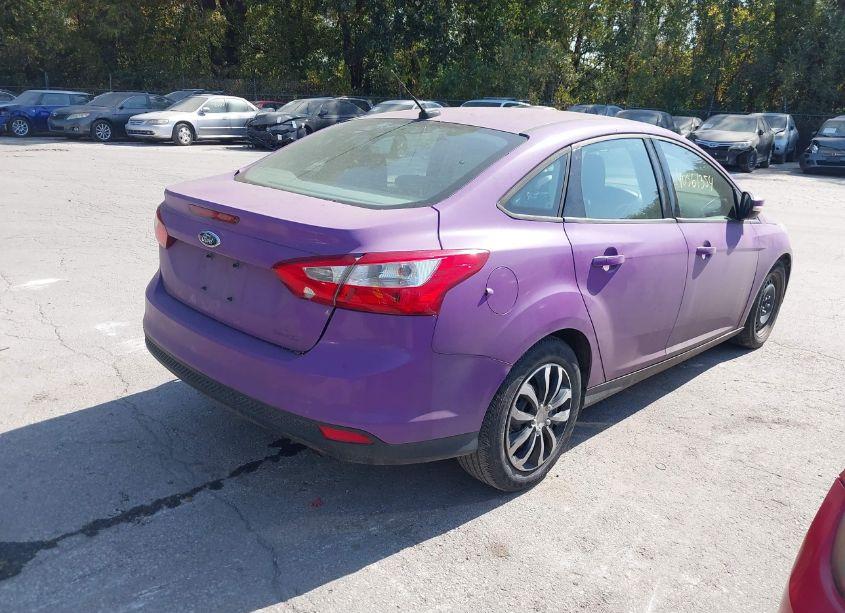 Photo 4 of 2012 Ford Focus SE (VIN 1FAHP3F24CL382079)