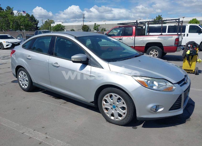 2012 Ford Focus SE (VIN 1FAHP3F24CL398041) main photo