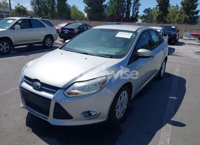 Photo 6 of 2012 Ford Focus SE (VIN 1FAHP3F24CL398041)