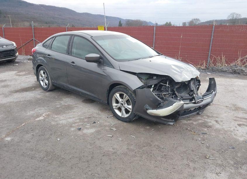 2012 Ford Focus SE (VIN 1FAHP3F24CL408888) main photo