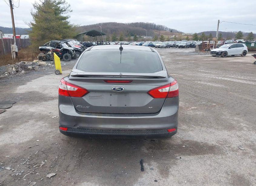Photo 16 of 2012 Ford Focus SE (VIN 1FAHP3F24CL408888)