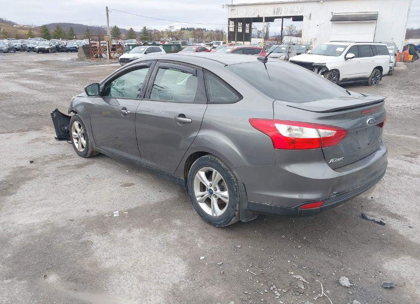 Photo 3 of 2012 Ford Focus SE (VIN 1FAHP3F24CL408888)
