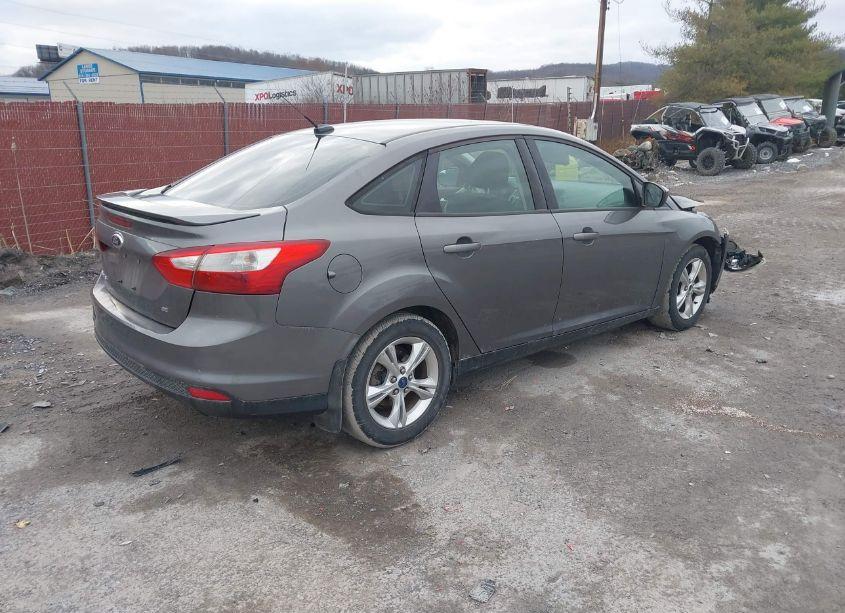 Photo 4 of 2012 Ford Focus SE (VIN 1FAHP3F24CL408888)
