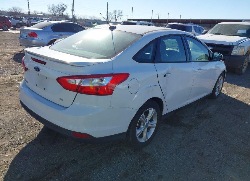 Photo 4 of 2012 Ford Focus SE (VIN 1FAHP3F24CL423312)