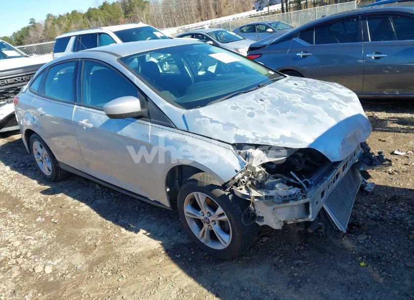 2012 Ford Focus SE (VIN 1FAHP3F24CL436853) main photo