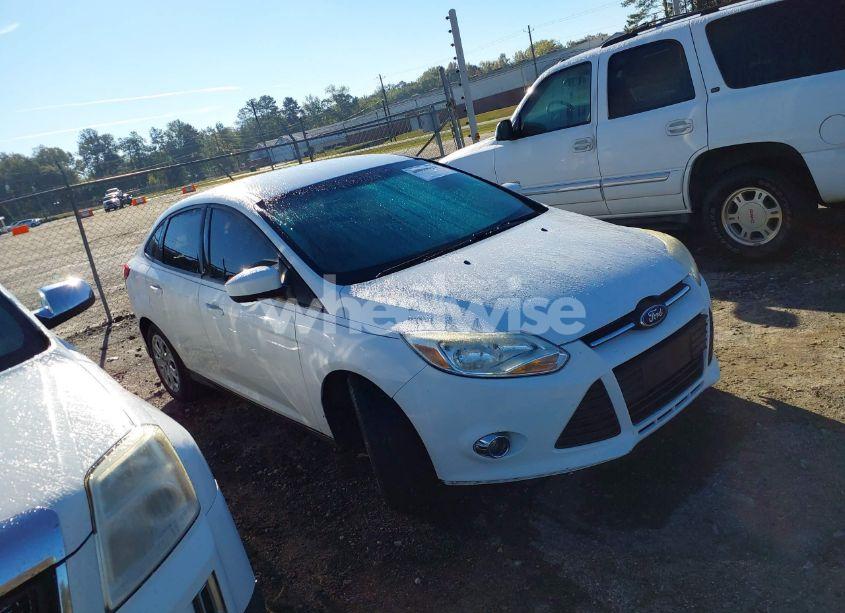 2012 Ford Focus SE (VIN 1FAHP3F24CL457086) main photo