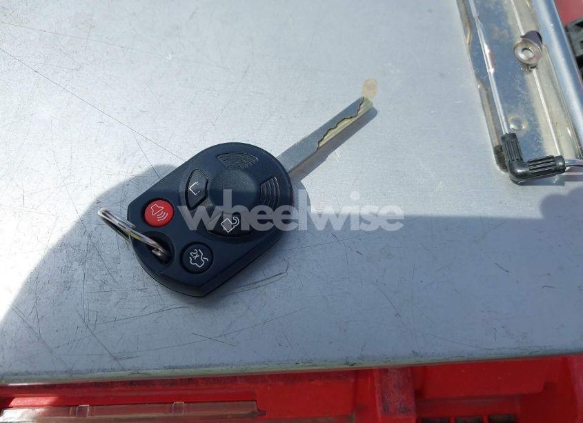 Photo 11 of 2012 Ford Focus SE (VIN 1FAHP3F24CL462319)