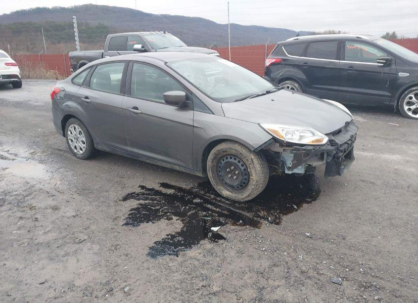 2012 Ford Focus SE (VIN 1FAHP3F24CL478360) main photo