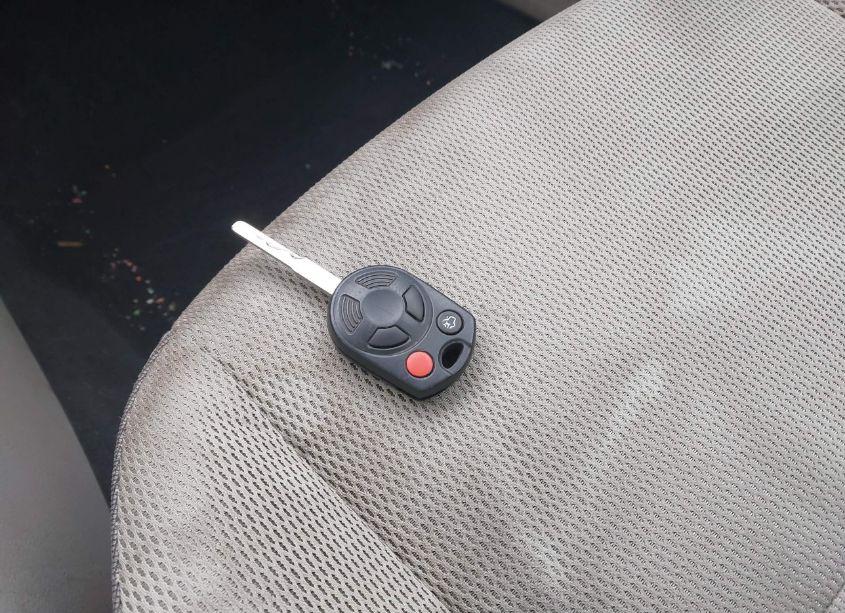 Photo 11 of 2012 Ford Focus SE (VIN 1FAHP3F24CL478360)