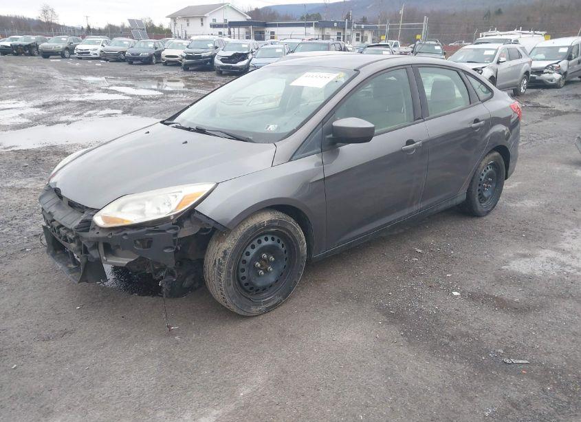 Photo 2 of 2012 Ford Focus SE (VIN 1FAHP3F24CL478360)