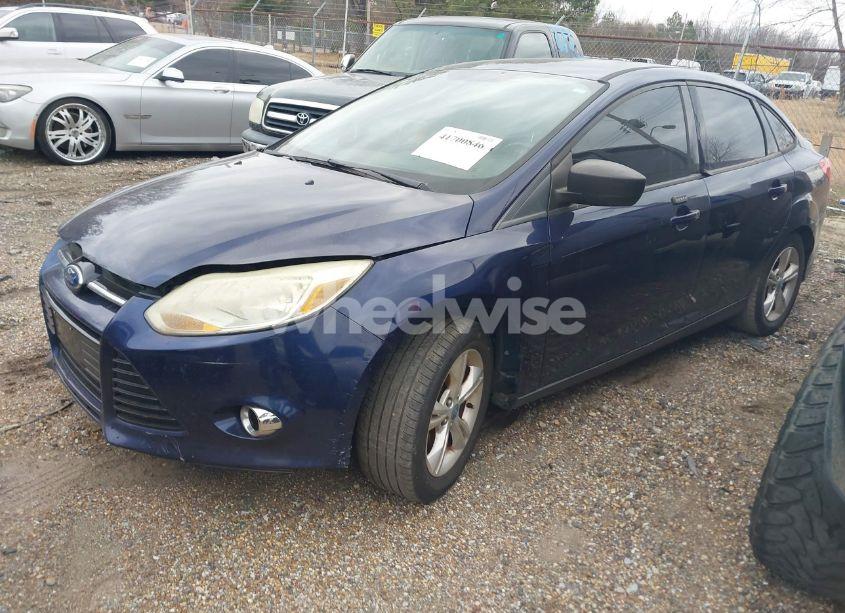 Photo 2 of 2012 Ford Focus SE (VIN 1FAHP3F25CL109359)