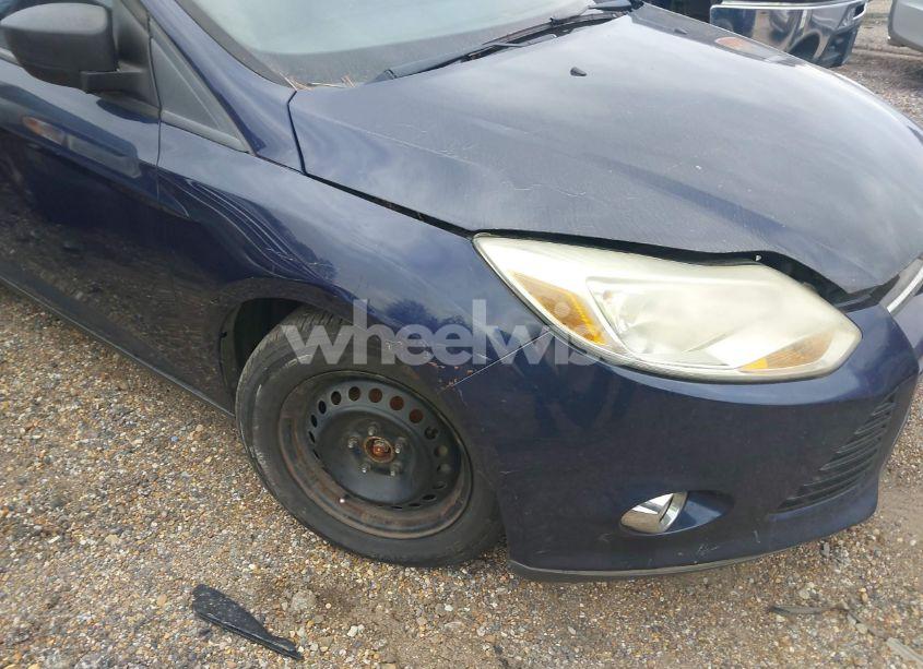 Photo 6 of 2012 Ford Focus SE (VIN 1FAHP3F25CL109359)