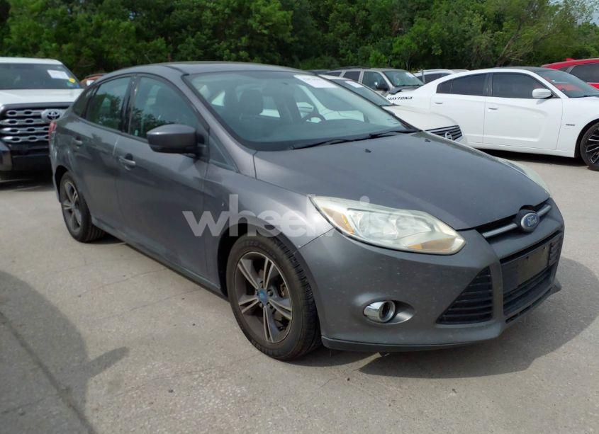 Photo 6 of 2012 Ford Focus SE (VIN 1FAHP3F25CL122340)