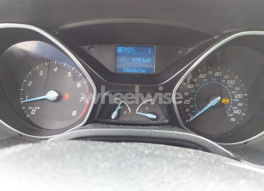 Photo 7 of 2012 Ford Focus SE (VIN 1FAHP3F25CL122340)