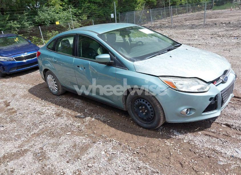2012 Ford Focus SE (VIN 1FAHP3F25CL261609) main photo
