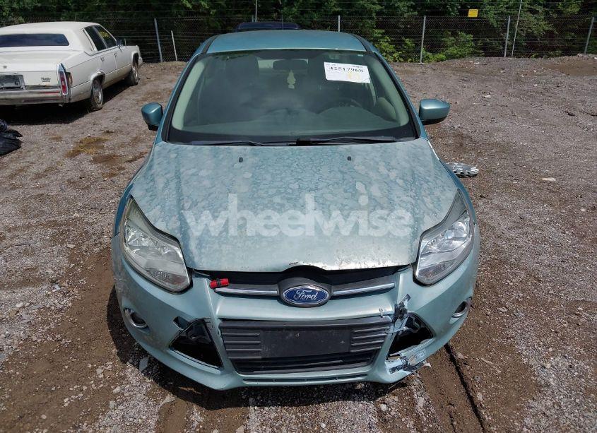 Photo 6 of 2012 Ford Focus SE (VIN 1FAHP3F25CL261609)