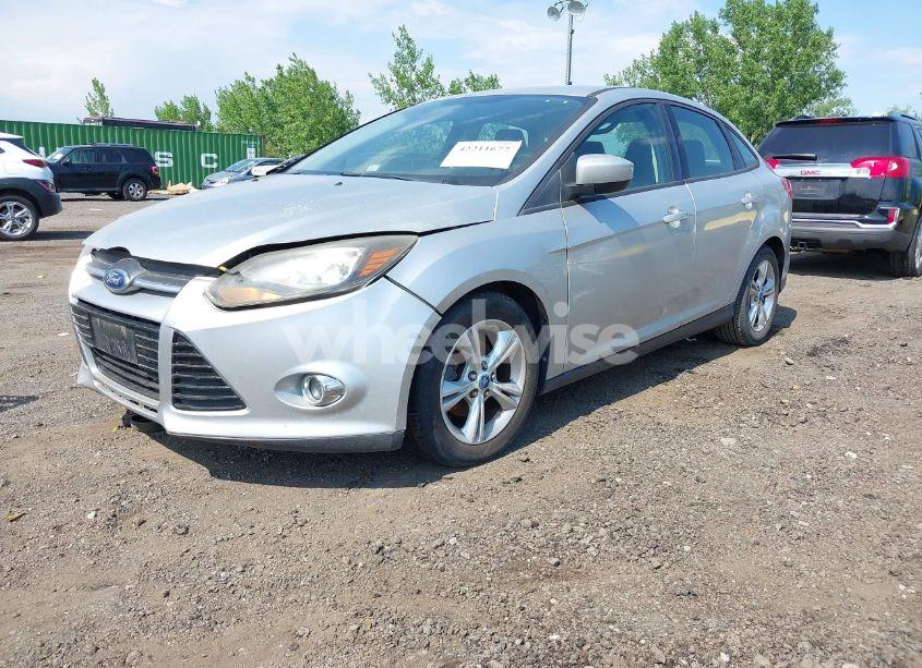 Photo 2 of 2012 Ford Focus SE (VIN 1FAHP3F25CL274148)