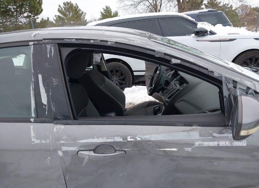 Photo 6 of 2012 Ford Focus SE (VIN 1FAHP3F25CL311621)