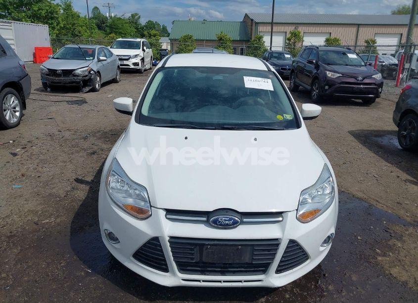 Photo 12 of 2012 Ford Focus SE (VIN 1FAHP3F25CL370507)