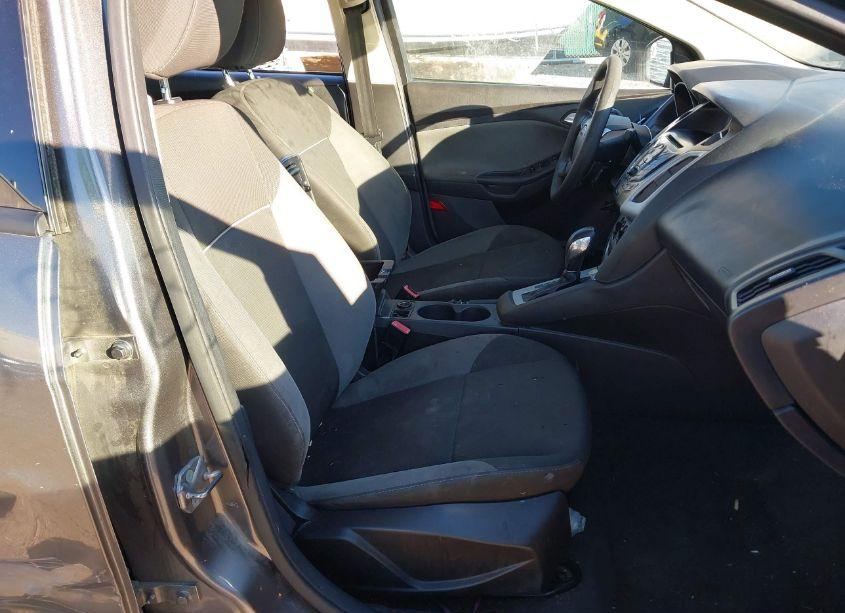 Photo 5 of 2012 Ford Focus SE (VIN 1FAHP3F25CL445772)