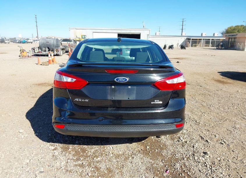 Photo 16 of 2012 Ford Focus SE (VIN 1FAHP3F25CL477122)
