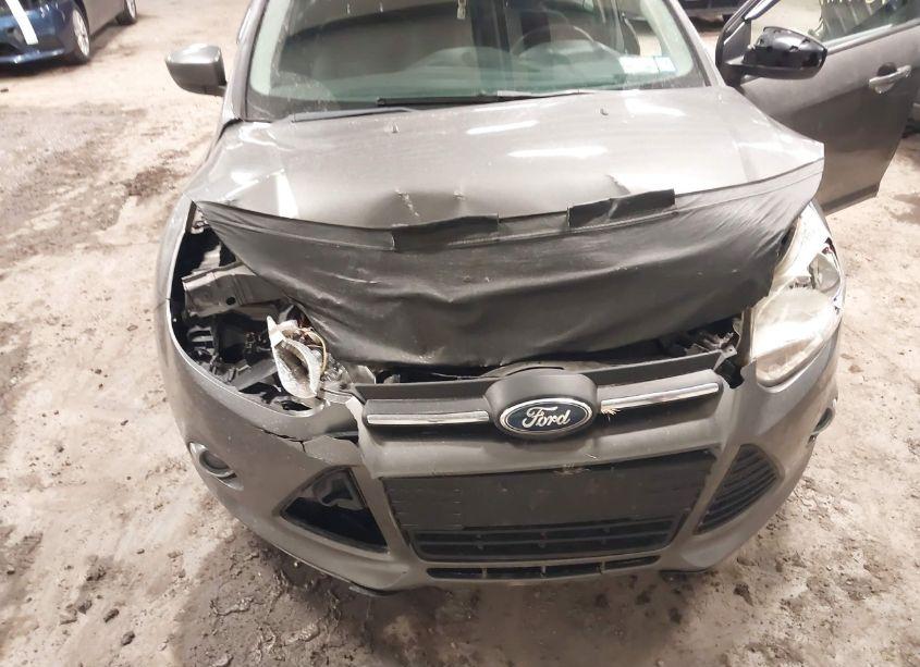 Photo 6 of 2012 Ford Focus SE (VIN 1FAHP3F26CL152575)