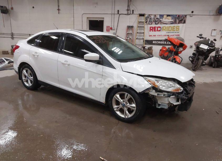 2012 Ford Focus SE (VIN 1FAHP3F26CL209423) main photo