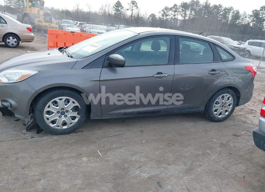 Photo 14 of 2012 Ford Focus SE (VIN 1FAHP3F26CL217148)