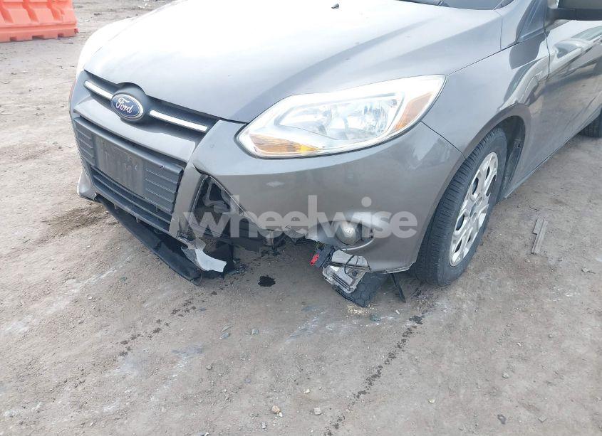 Photo 6 of 2012 Ford Focus SE (VIN 1FAHP3F26CL217148)
