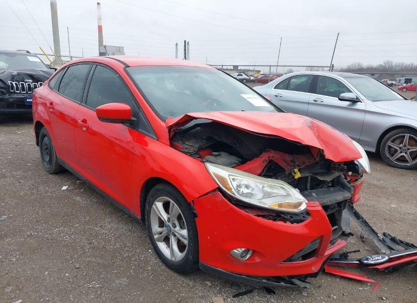 2012 Ford Focus SE (VIN 1FAHP3F26CL225475) main photo