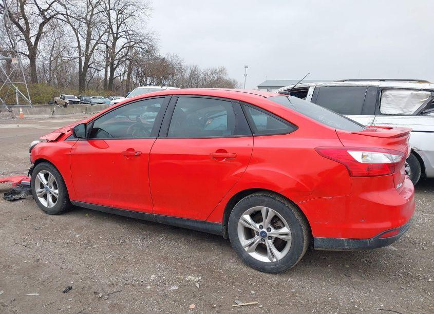 Photo 15 of 2012 Ford Focus SE (VIN 1FAHP3F26CL225475)