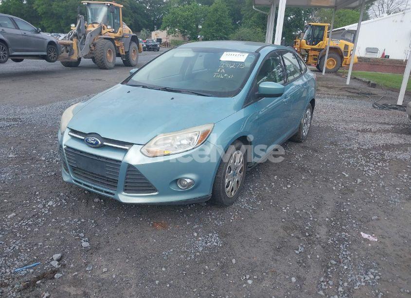 Photo 2 of 2012 Ford Focus SE (VIN 1FAHP3F26CL231275)