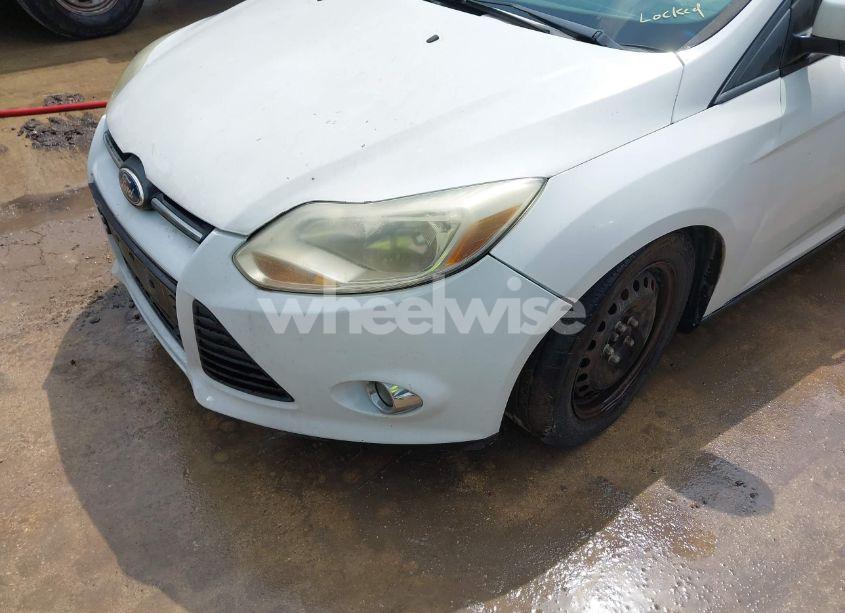 Photo 6 of 2012 Ford Focus SE (VIN 1FAHP3F26CL252367)