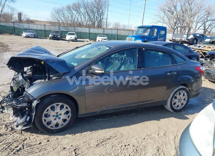 Photo 14 of 2012 Ford Focus SE (VIN 1FAHP3F26CL293713)