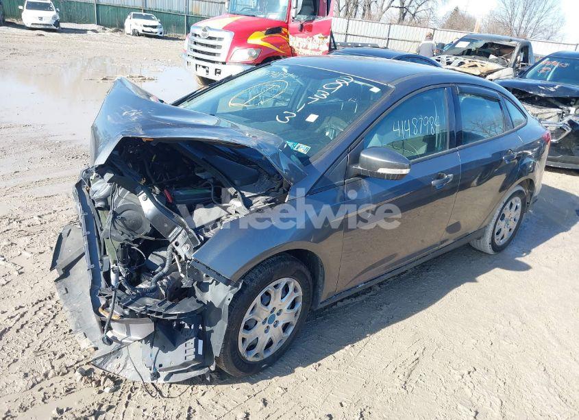 Photo 2 of 2012 Ford Focus SE (VIN 1FAHP3F26CL293713)