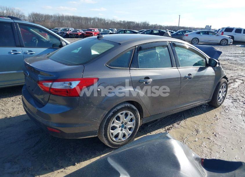 Photo 4 of 2012 Ford Focus SE (VIN 1FAHP3F26CL293713)
