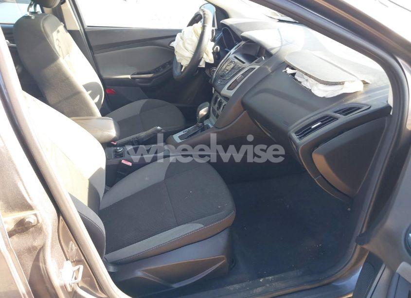 Photo 5 of 2012 Ford Focus SE (VIN 1FAHP3F26CL293713)