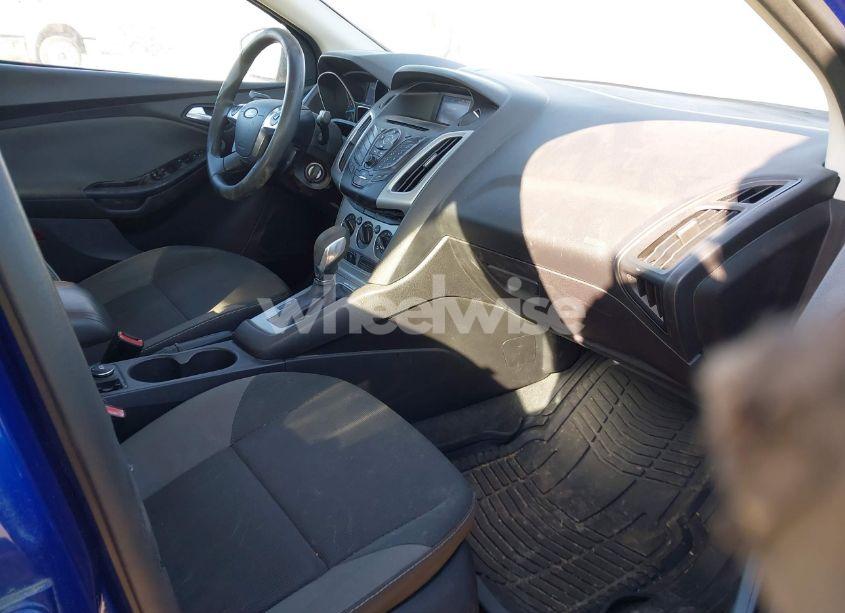 Photo 5 of 2012 Ford Focus SE (VIN 1FAHP3F26CL323437)