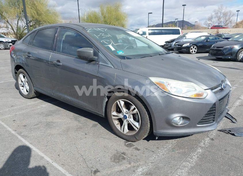 2012 Ford Focus SE (VIN 1FAHP3F26CL356227) main photo