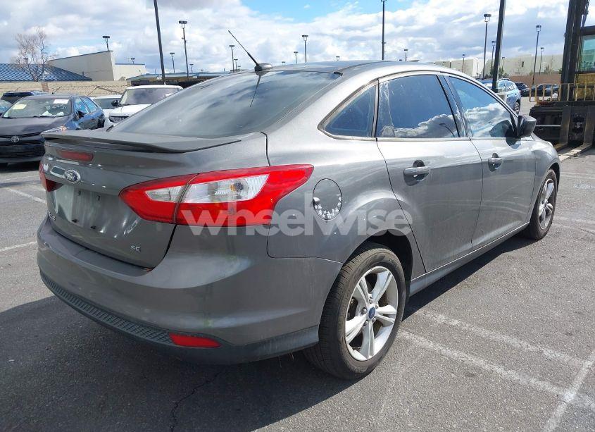 Photo 4 of 2012 Ford Focus SE (VIN 1FAHP3F26CL356227)