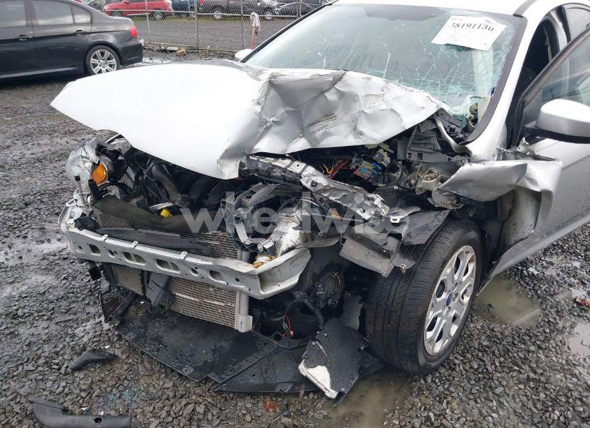 Photo 6 of 2012 Ford Focus SE (VIN 1FAHP3F26CL381211)