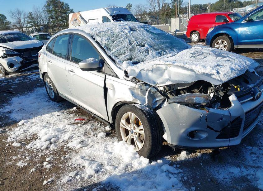 2012 Ford Focus SE (VIN 1FAHP3F26CL390524) main photo