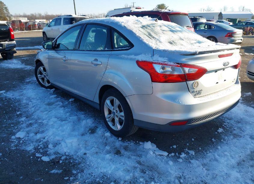 Photo 3 of 2012 Ford Focus SE (VIN 1FAHP3F26CL390524)
