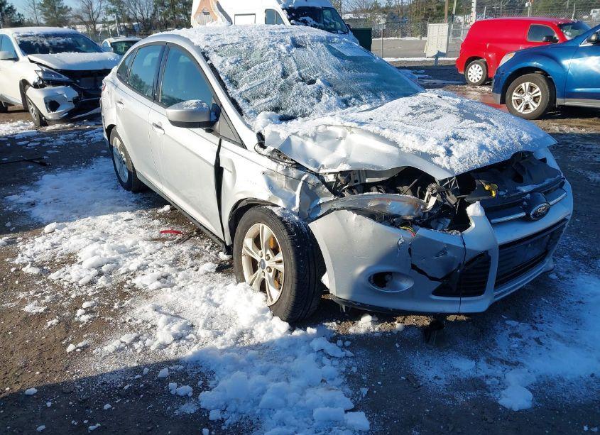 Photo 6 of 2012 Ford Focus SE (VIN 1FAHP3F26CL390524)