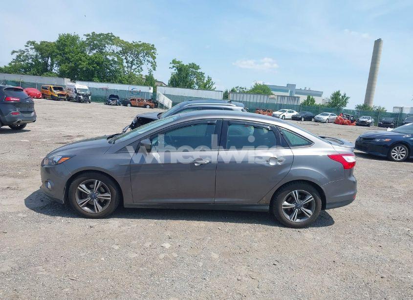 Photo 14 of 2012 Ford Focus SE (VIN 1FAHP3F26CL407046)
