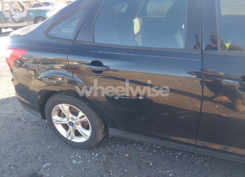 Photo 6 of 2012 Ford Focus SE (VIN 1FAHP3F26CL408018)