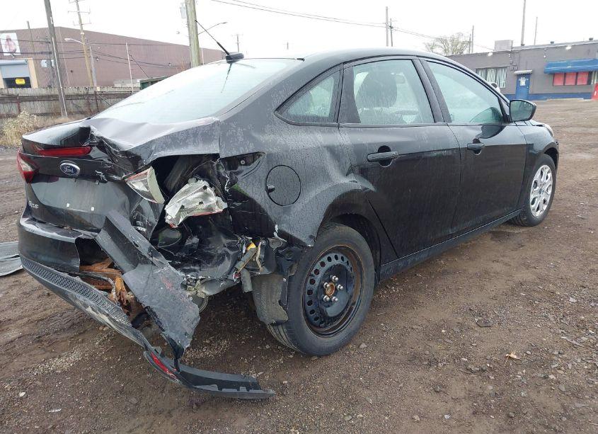 Photo 4 of 2012 Ford Focus SE (VIN 1FAHP3F26CL418418)