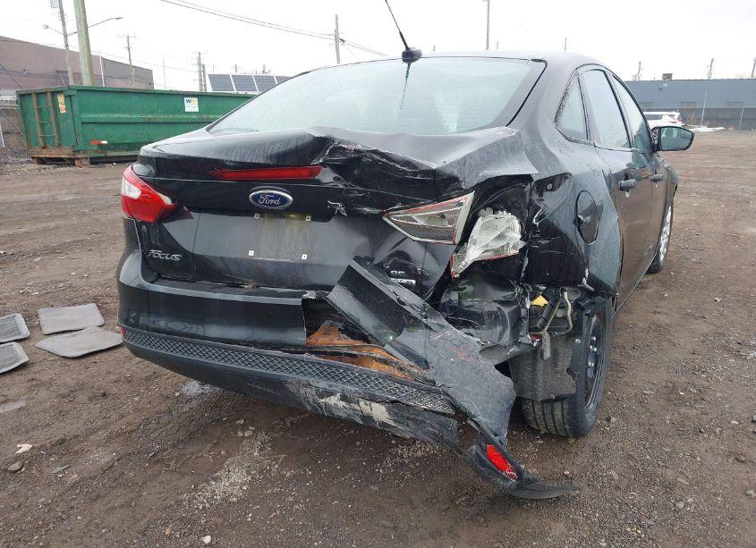 Photo 6 of 2012 Ford Focus SE (VIN 1FAHP3F26CL418418)